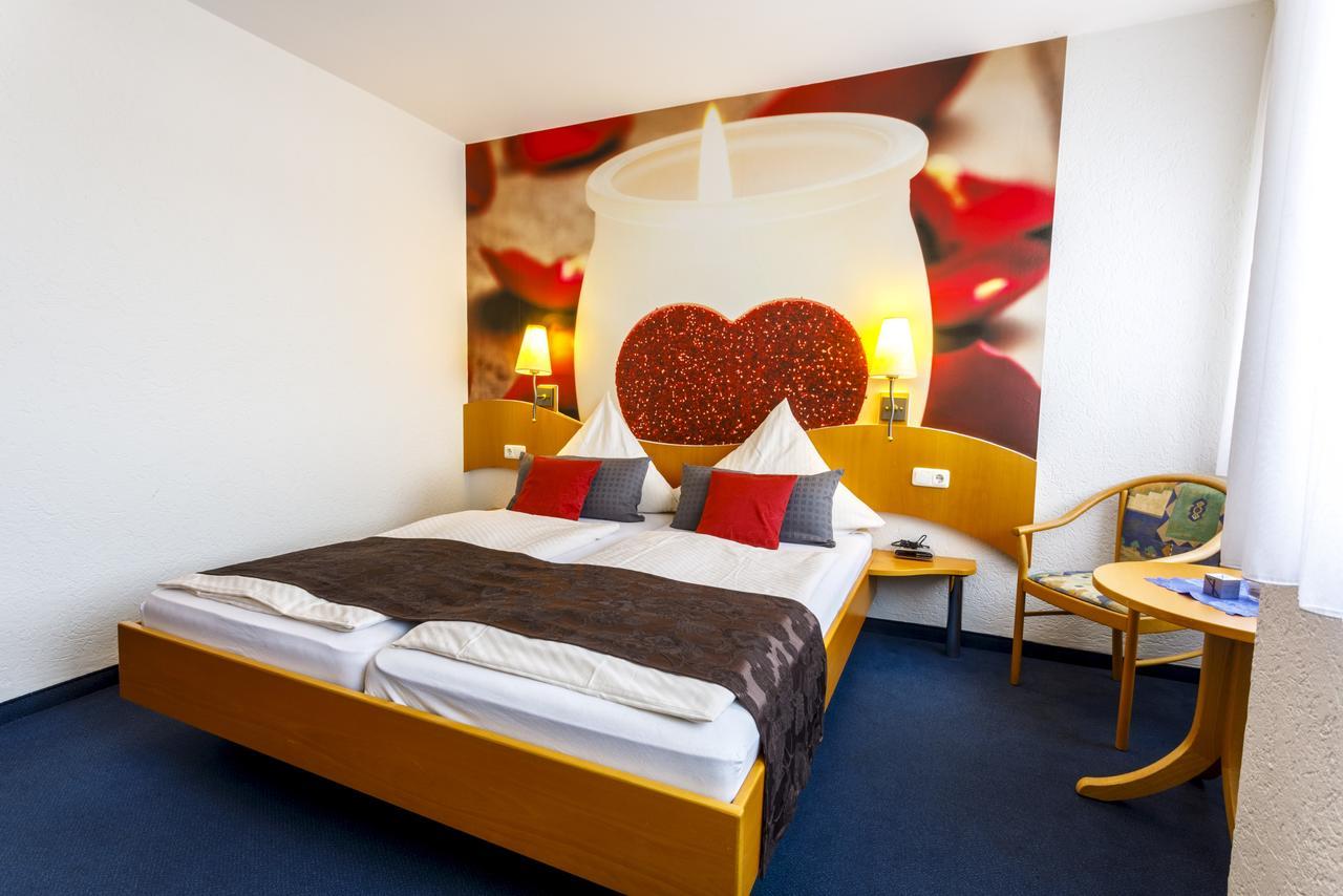 Hotel Rheingold Gernsheim Ngoại thất bức ảnh