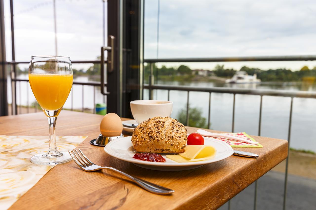 Hotel Rheingold Gernsheim Ngoại thất bức ảnh