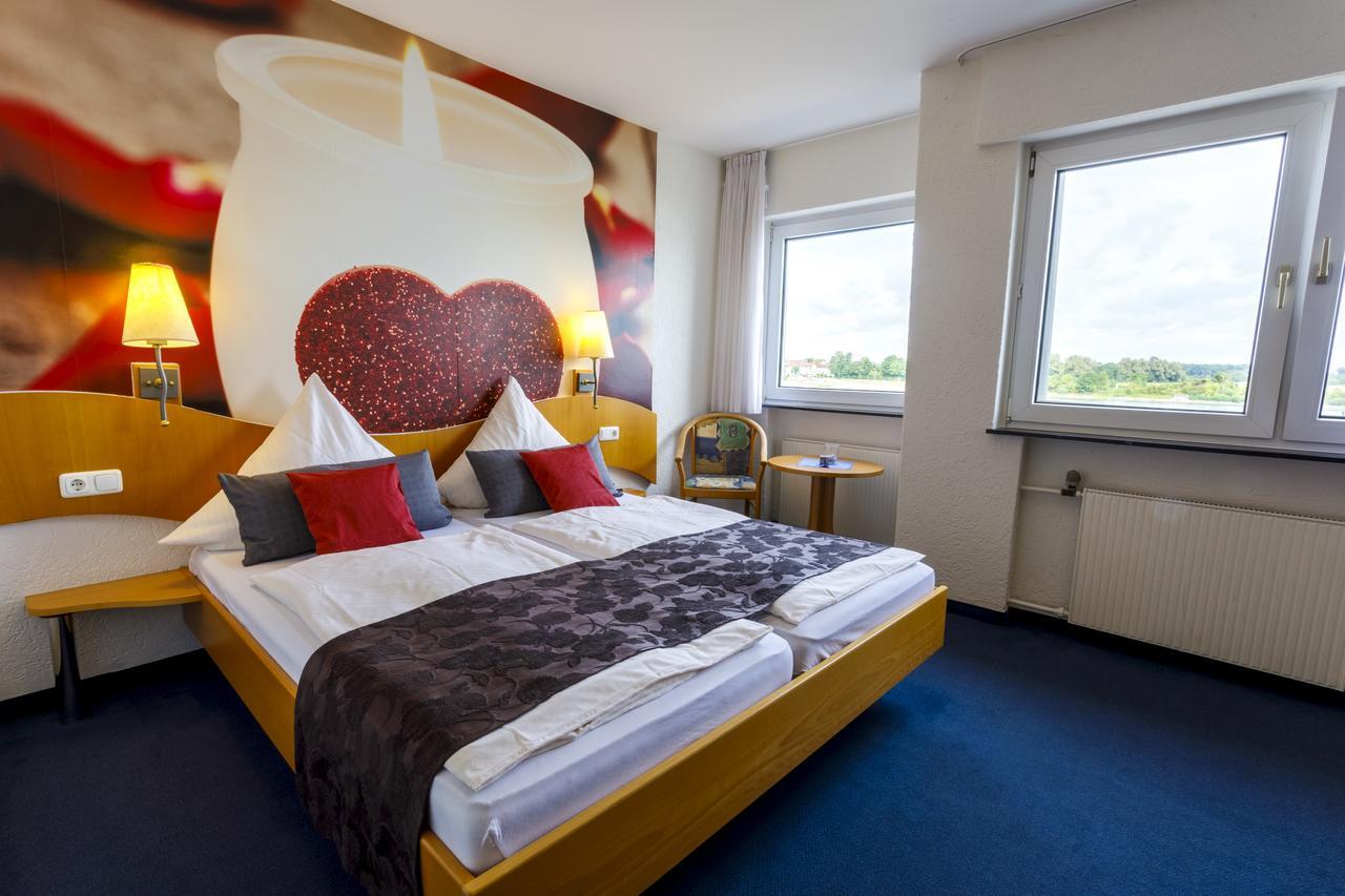 Hotel Rheingold Gernsheim Ngoại thất bức ảnh